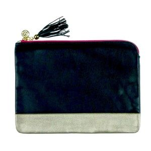 NWT LILLY PULITZER GENUINE PEBBLE LEATHER & METALLIC TASSLE CLUTCH TRUE NAVY